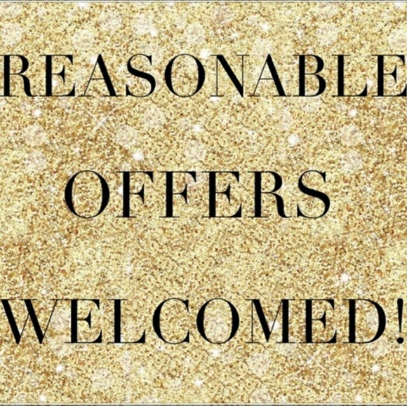 Abrecombie & Fitch Black Vest with a hood!⚫ - Picture 7 of 7